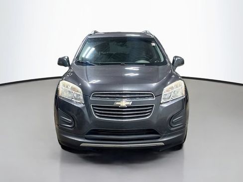 Used 2016 Chevrolet Trax LT w/ LT Convenience Package FWD image 2