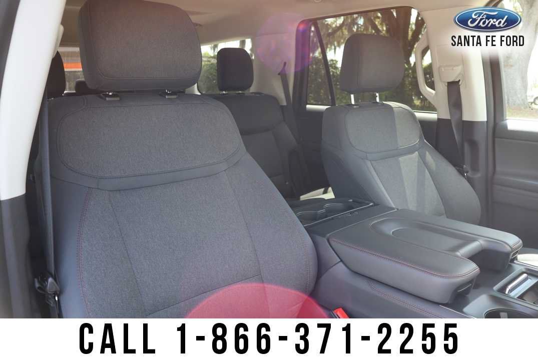 Used 2025 Ford Expedition Active RWD image 31