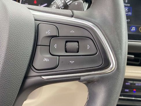 Used 2023 Buick Envision Avenir image 26