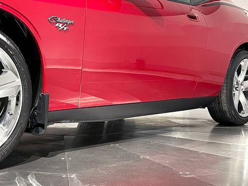 Used 2010 Dodge Challenger R/T RWD image 37