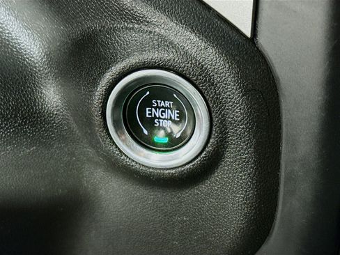 Used 2020 Chevrolet Silverado 2500 LT image 19