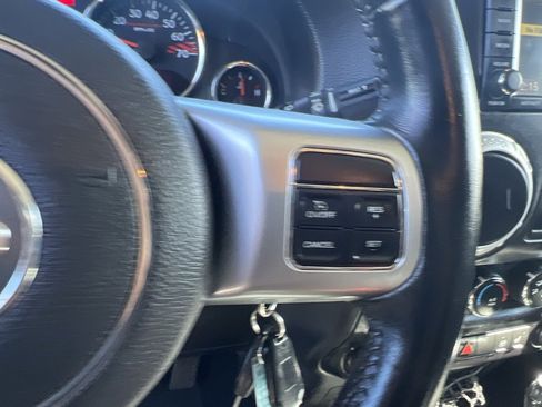 Used 2017 Jeep Wrangler Rubicon image 16