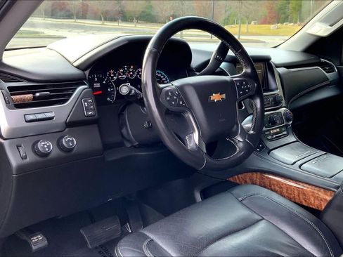 Used 2019 Chevrolet Tahoe Premier image 16