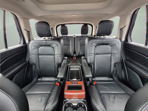 Used 2024 Lincoln Aviator Reserve w/ Equipment Group 201A image 20