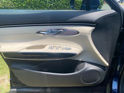 Certified 2022 Genesis GV70 2.5T AWD/4WD image 31