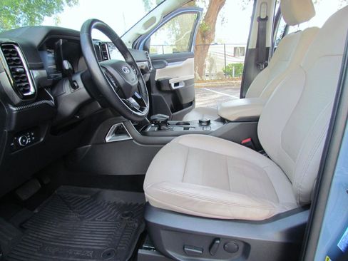 Used 2024 Ford Ranger Lariat w/ Trailer Tow Package image 17