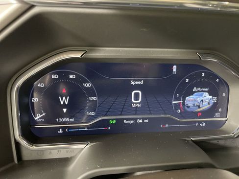 Used 2025 GMC Sierra 1500 Denali w/ Technology Package image 12