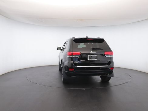 Used 2022 Jeep Grand Cherokee Limited image 25