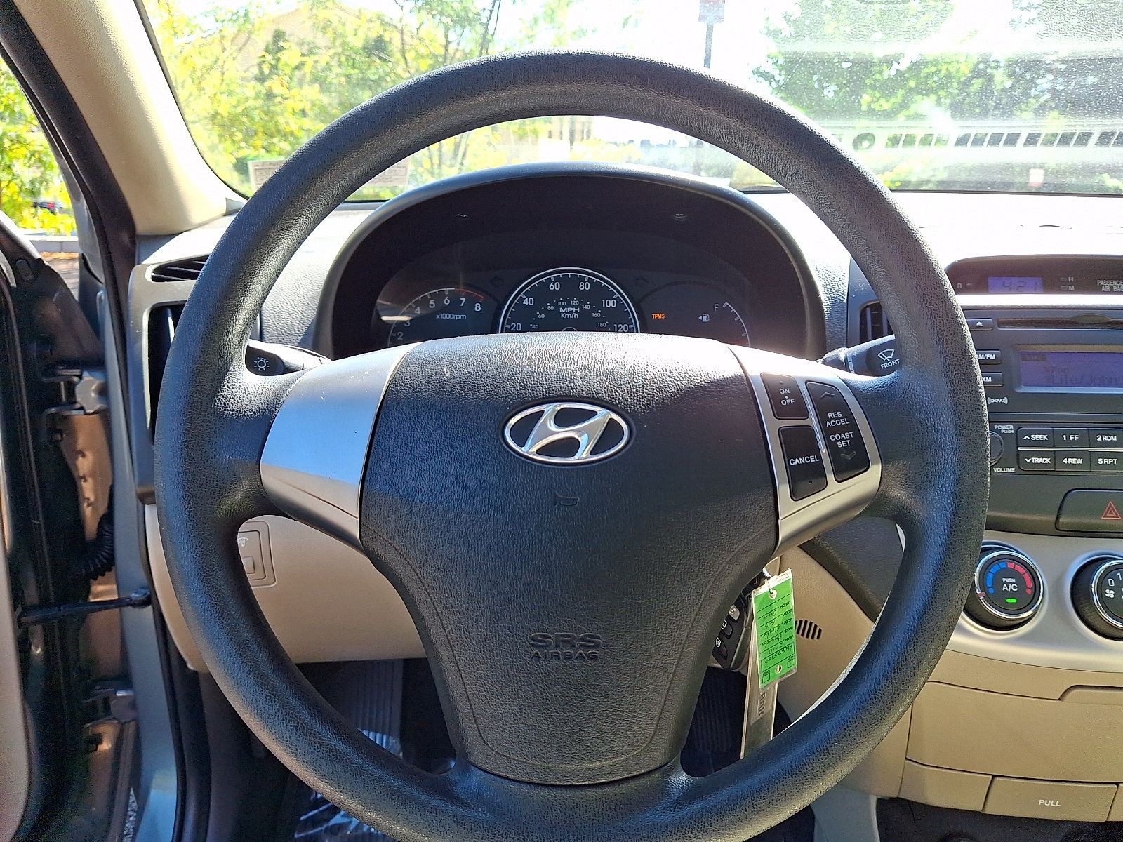 Used 2010 Hyundai Elantra GLS FWD image 18