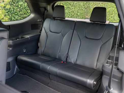 New 2026 Lexus TX 500h AWD image 16