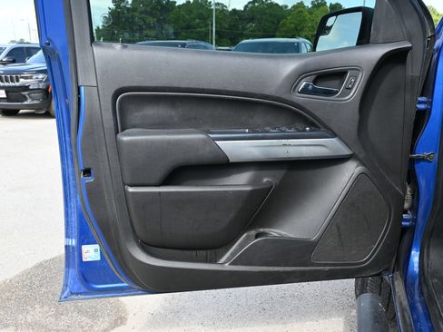 Used 2018 Chevrolet Colorado LT w/ Luxury Package, Chrome RWD image 9
