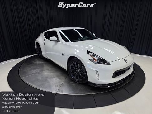 Used 2019 Nissan 370Z Coupe image 1