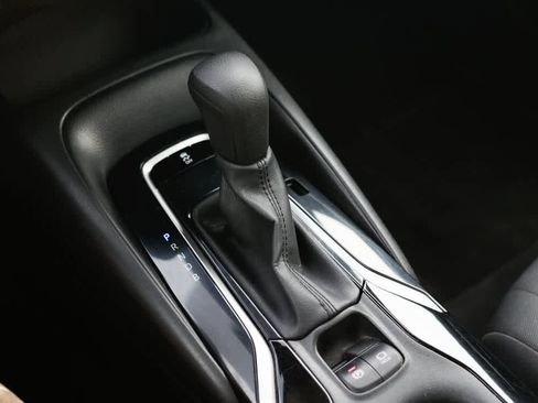 Used 2020 Toyota Corolla LE image 20