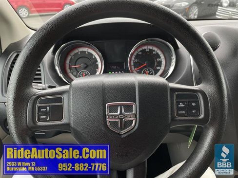 Used 2011 Dodge Grand Caravan Express FWD image 18