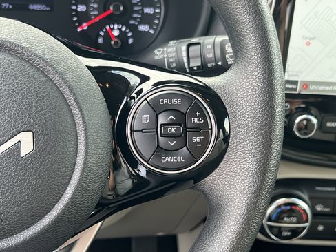 Used 2022 Kia Soul S image 26