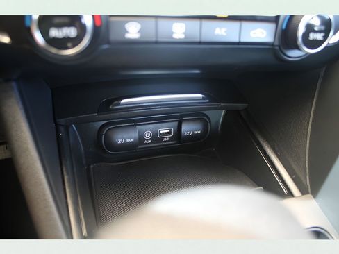 Used 2019 Kia Optima S image 26
