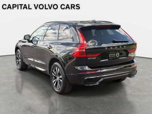 Certified 2025 Volvo XC60 B5 Core AWD/4WD image 7