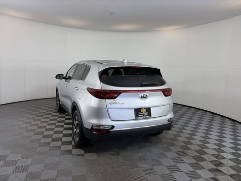 Used 2020 Kia Sportage LX image 8