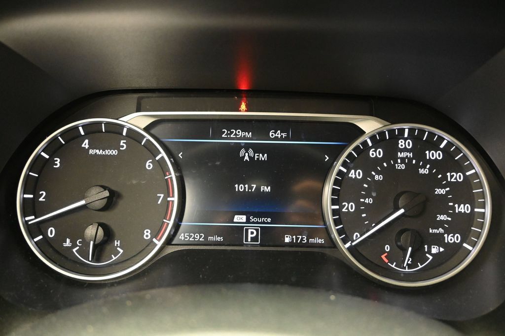 Used 2024 Nissan Sentra SV FWD image 26