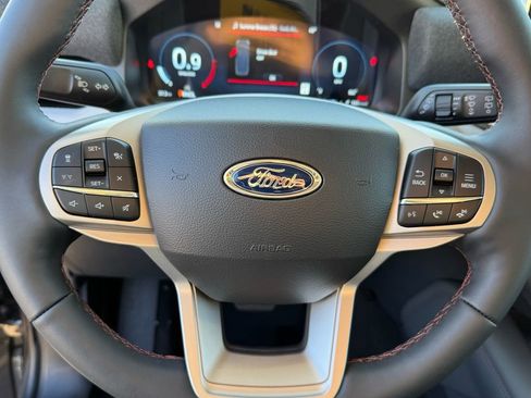 New 2026 Ford Explorer Active w/ Active Comfort Package image 13