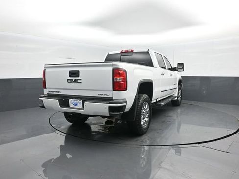 Used 2019 GMC Sierra 2500 Denali image 7