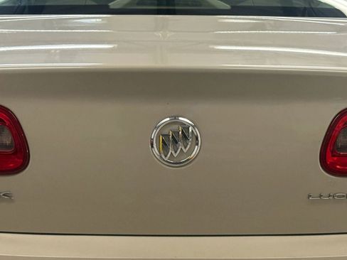 Used 2011 Buick Lucerne CX image 11