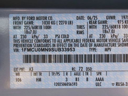 Used 2025 Ford Escape ST-Line FWD image 37