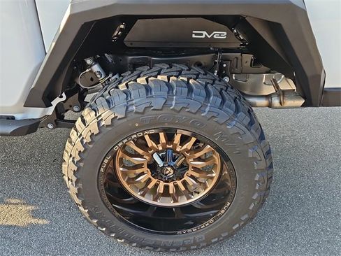 New 2025 Jeep Gladiator Rubicon w/ Convenience Group image 6