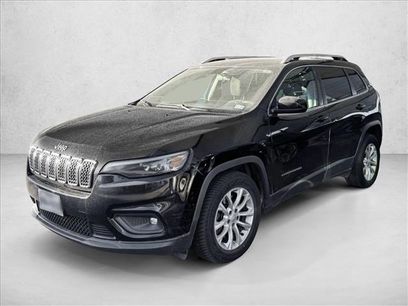 Used 2019 Jeep Cherokee Latitude w/ Popular Appearance Group
