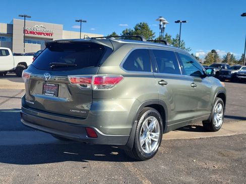 Used 2014 Toyota Highlander Limited Platinum image 4