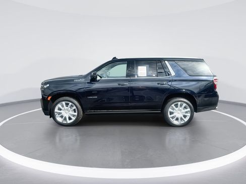Used 2024 Chevrolet Tahoe High Country w/ Premium Package 2 AWD/4WD image 5