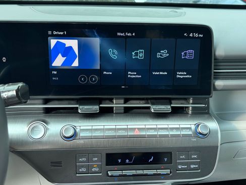 Used 2025 Hyundai Kona SEL image 21