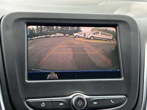Used 2021 Chevrolet Equinox LT FWD image 20