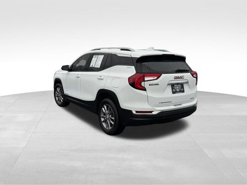 Used 2023 GMC Terrain SLT image 7