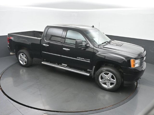 Used 2014 GMC Sierra 2500 Denali w/ Snow Plow Prep Package AWD/4WD image 41