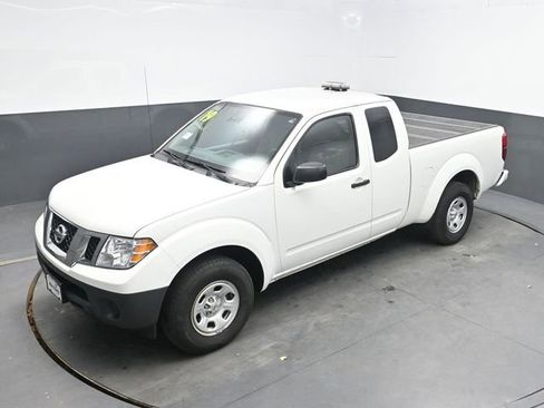 Used 2019 Nissan Frontier S image 22