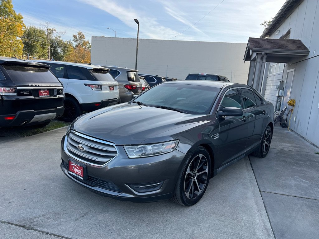 Used 2015 Ford Taurus SEL w/ Equipment Group 201A FWD image 3