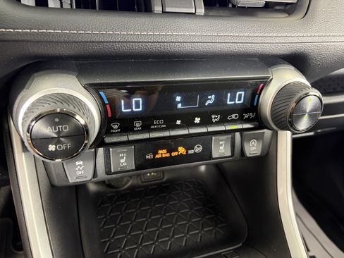 Used 2024 Toyota RAV4 XLE w/ Weather Package AWD/4WD image 21