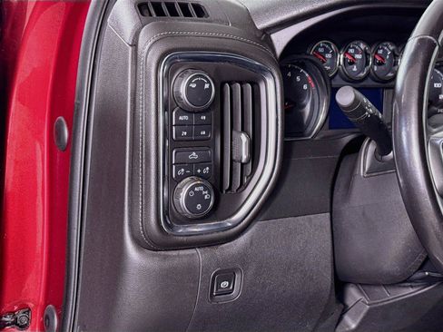 Used 2019 Chevrolet Silverado 1500 LT w/ All-Star Edition AWD/4WD image 4