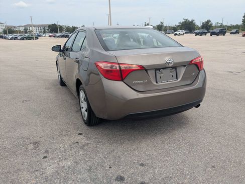 Used 2019 Toyota Corolla LE FWD image 5