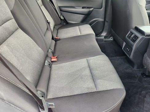 Used 2025 Nissan Rogue SV image 30