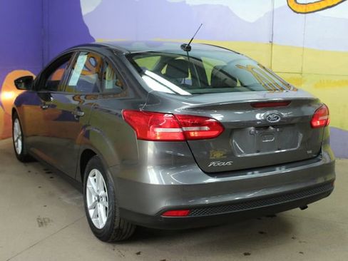 Used 2017 Ford Focus SE FWD image 6