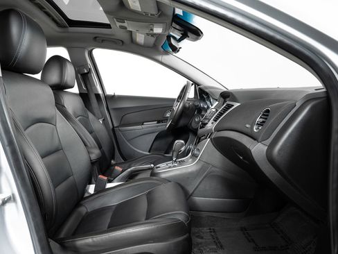 Used 2012 Chevrolet Cruze LT w/ RS Package image 26