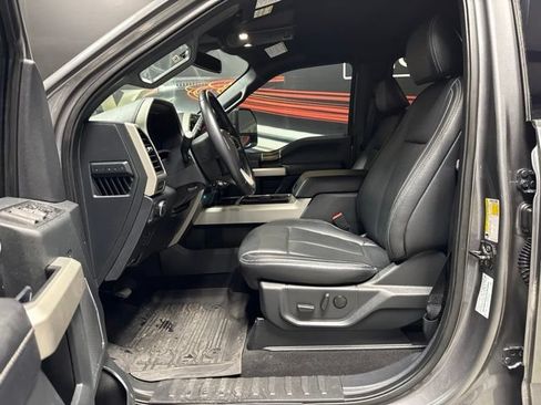 Used 2022 Ford F250 Lariat w/ Lariat Value Package AWD/4WD image 4