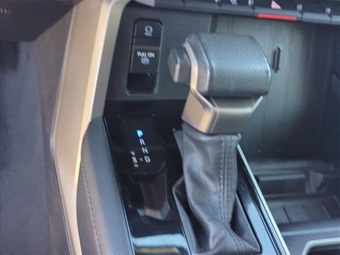 Used 2024 Toyota Tundra Limited AWD/4WD image 22