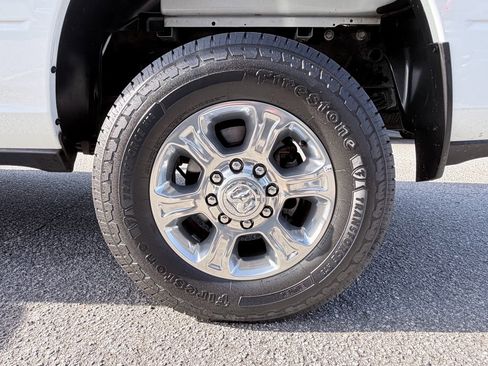 Used 2024 RAM 3500 Big Horn image 31