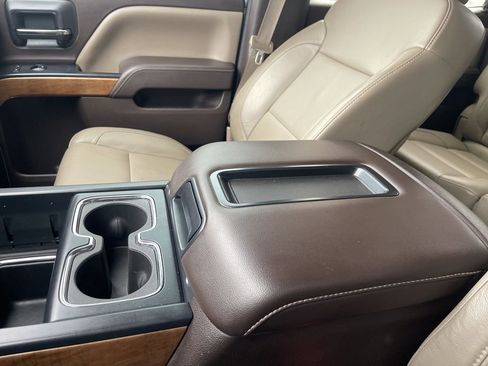 Used 2015 Chevrolet Silverado 1500 LTZ image 38