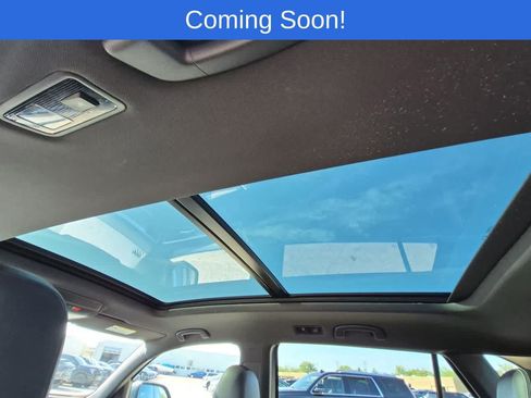 Used 2022 Volkswagen Atlas Cross Sport SEL Premium R-Line AWD/4WD image 19