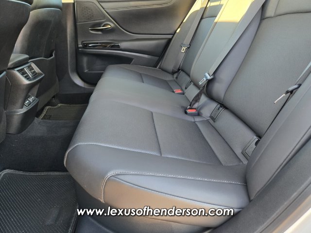Used 2024 Lexus ES 300h w/ Premium Package FWD image 13