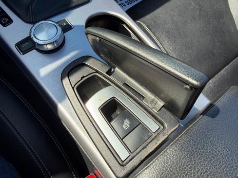 Used 2013 Mercedes-Benz SLK 250 image 17